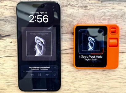 Apple Intelligence vs Rabbit R1